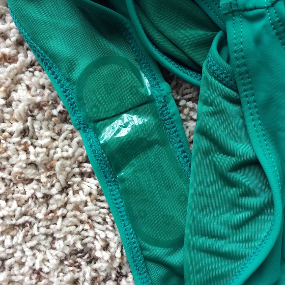 💋 Flutter Top Bikini 💋 - Picture 7 of 8